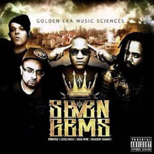 美女脱光衣服让他捅
